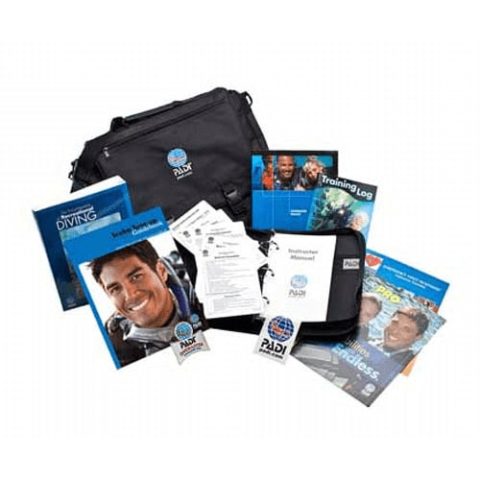 PADI Divemaster Crewpak