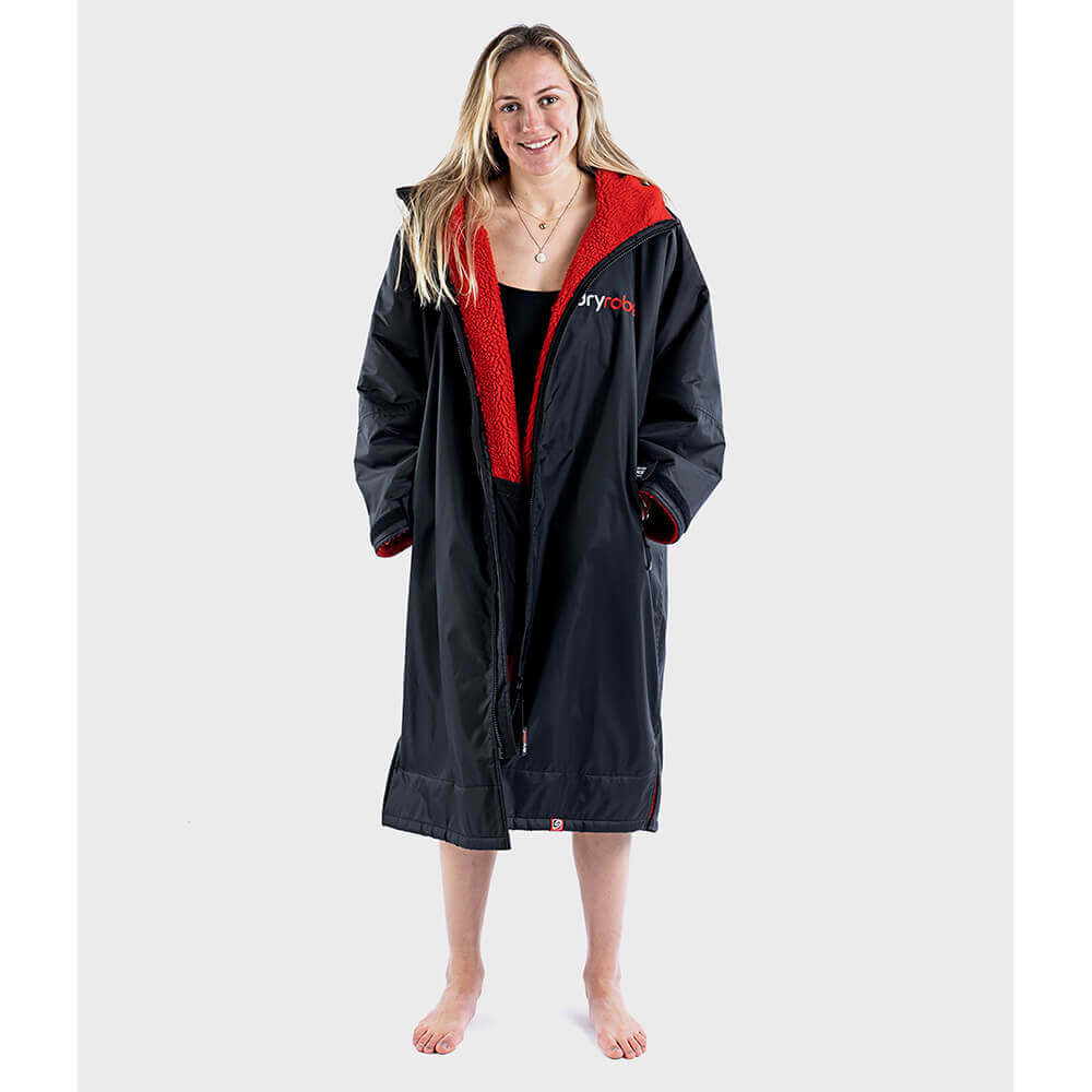 DryRobe Advanced Long Sleeve Worn Black/Red