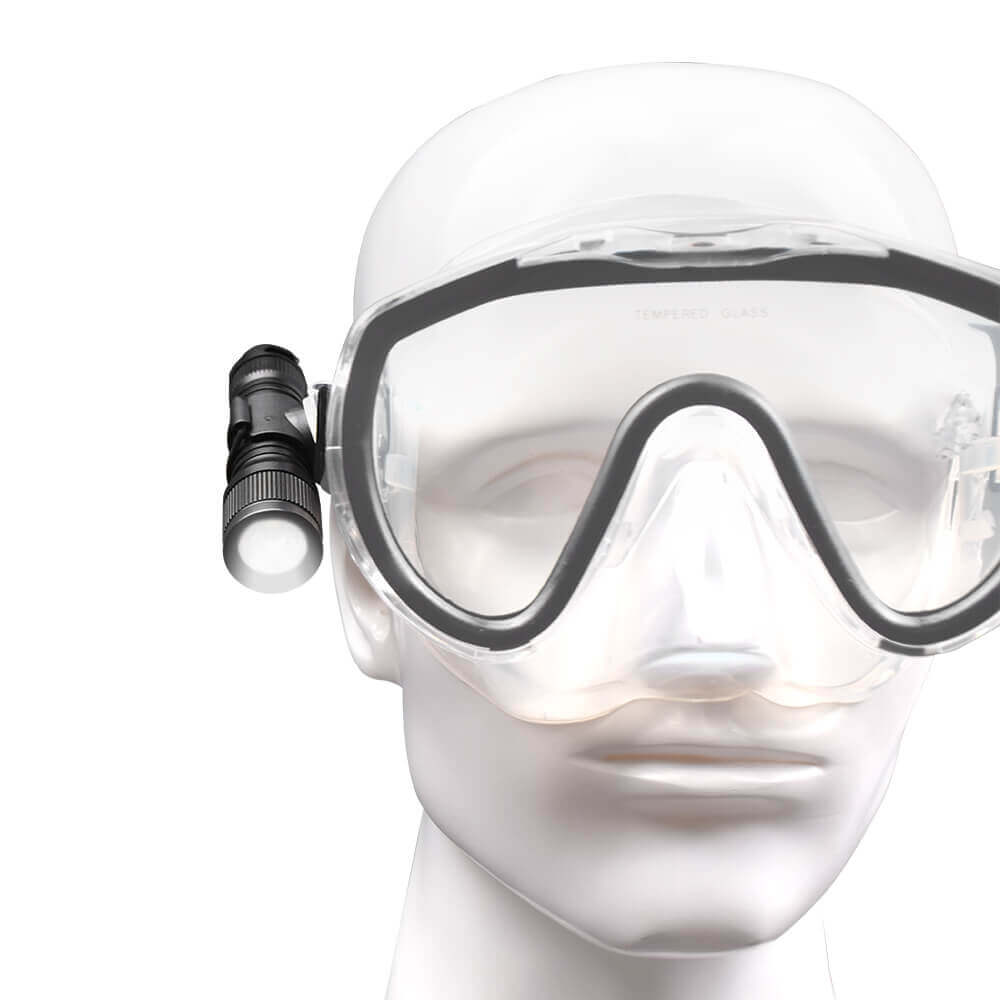 OrcaTorch D560 Dive Torch Mask Mounted