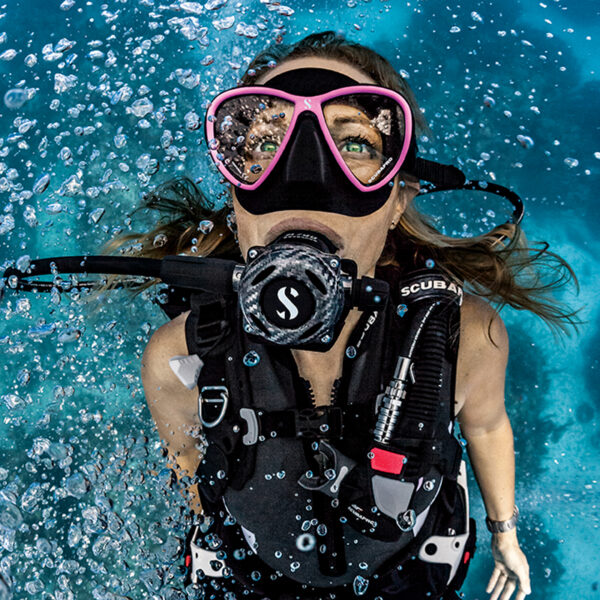 Scubapro Carbon Second Stage Regulator Lifestyle